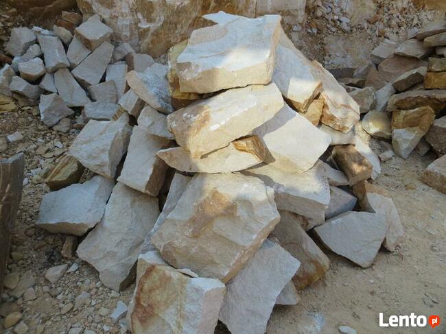 Murek z kamienia naturalnego