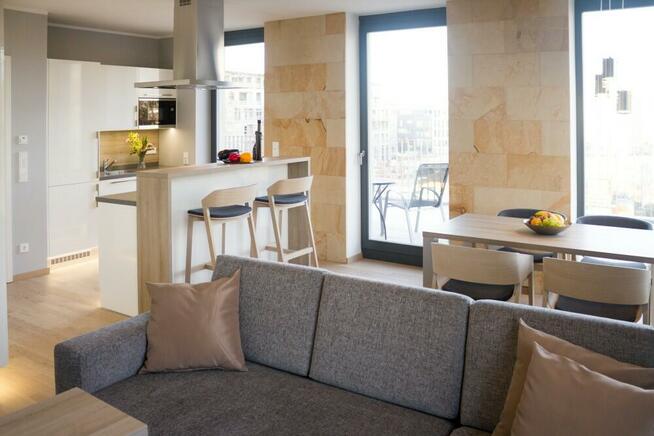 Płyty ozdobne z kamienia naturalnego