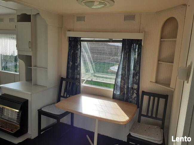 Dwa domki letniskowe I domek holenderski