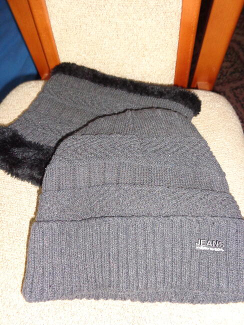 Czapka zimowa ocieplana plus komin ocieplany