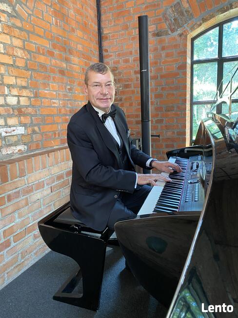 Pianista-wokalista oprawa imprez koncerty ewenty