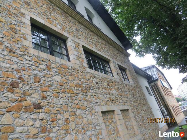 Kamień do murowania na ścianę trójwarstwową