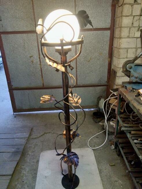 Lampy ogrodowe kowalstwo artystyczne