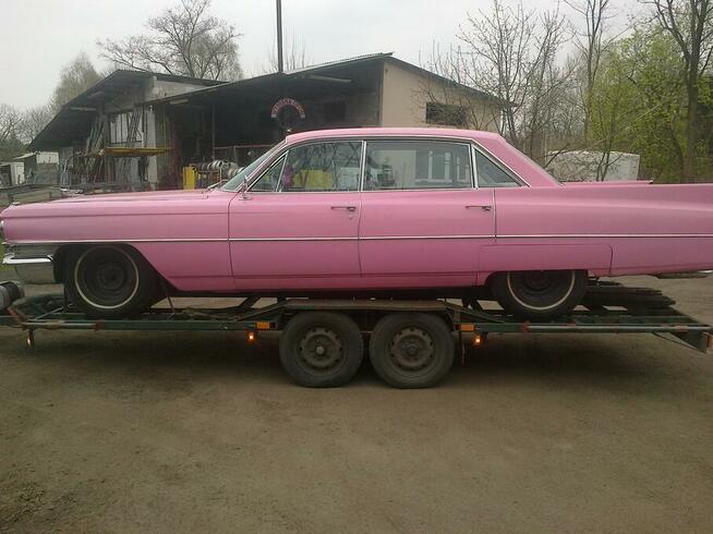 WYPOŻYCZALNJA PRZYCZEP-LAWET BUSÓW I AUTO-LAWET