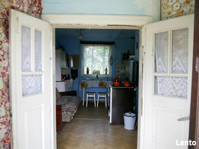 Urokliwe Gospodarstwo z Dużą Działką – Doskonała Lokalizacja