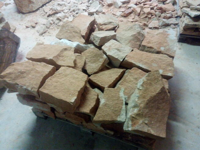 Murki dekoracyjne w ogrodzie