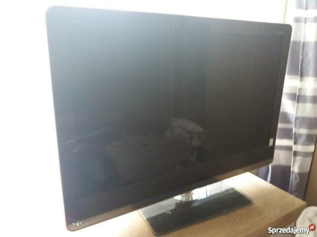 Sprzedam telewizor Sharp AQUOS QUATRON 40 cali nie działa