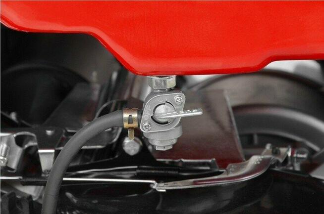 Agregat prądotwórczy GG 3300 HECHT / ul. Wiejska 2 / Zielona