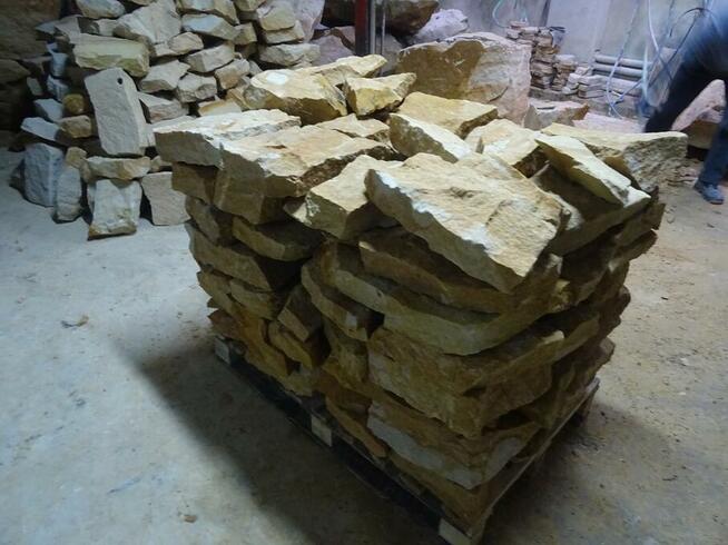 Płaski kamień naturalny dekoracyjny ozdobny ogrodowy łupek