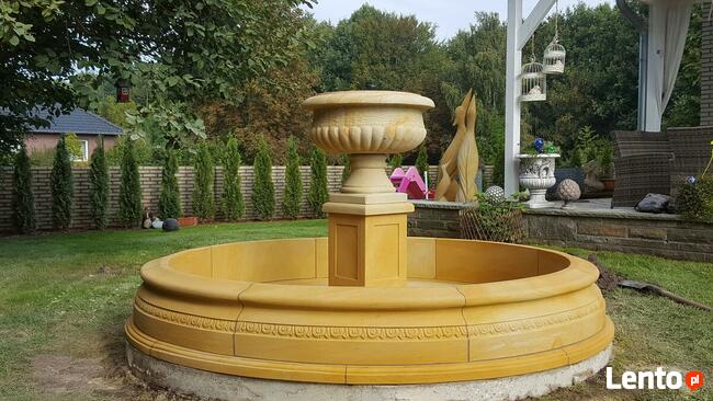 Fontanna ogrodowa z piaskowca - kamień naturalny