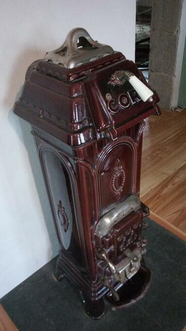 Kominek koza wolnostojący żeliwny emaliiowany