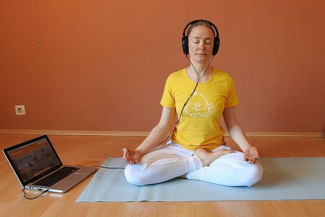 Kurs dla nauczycieli jogi Sivanandy online