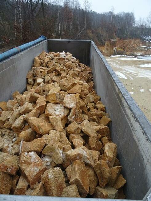 Kamień łamany kopalnia piaskowca kruszywa hydrotechnicznego