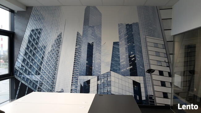 Oklejanie pojazdów, witryn, reklama na samochodzie