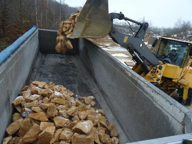 Kamień łamany kopalnia piaskowca kruszywa hydrotechnicznego