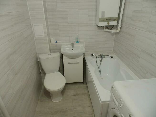 Wynajme Mieszkanie 2 pokoje 38m2 swiezo Po remoncie. Wysoki