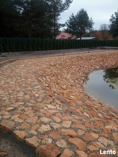 żółty kamień dekoracyjny do ogrodu