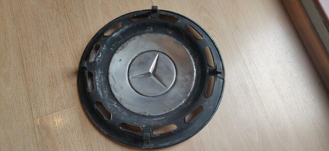 Zabytkowe kołpaki do Mercedesa 2 szt ( W115, W114, W123)