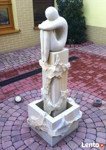 Fontanna zamyślona - piaskowiec, kamień naturalny