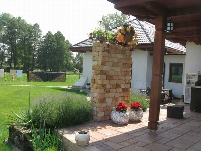 cegła do budowy murków w ogrodzie