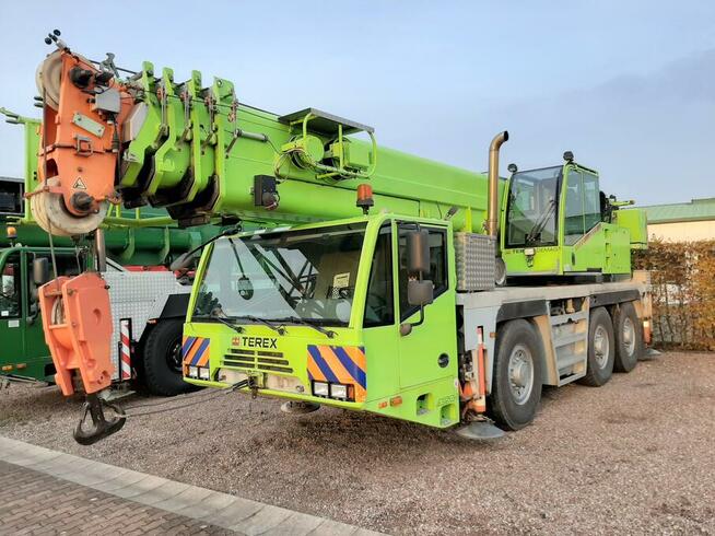 FUH Uniwersal - wynajem żurawi, zwyżek, usługi dźwigowe