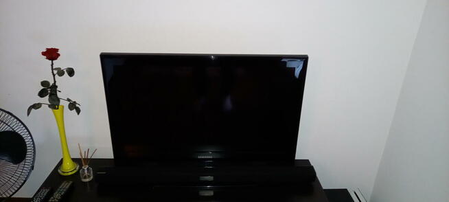 Sprzedam tv LCD samsung 32