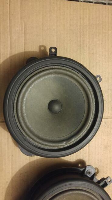 Subwoofer z kompletem głośników do Audi A3 S3 RS3 8P