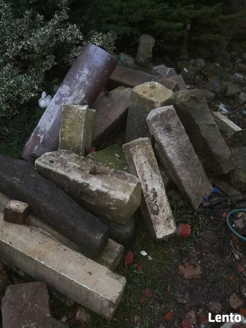 Płyty chodnikowe z piaskowca, koryta, bloczki, schody