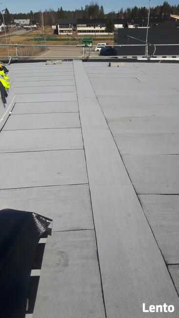 Dachy. Dekarz. Izolacja dachów. Papa termozgrzewalna