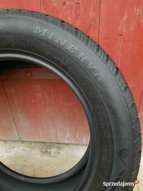 Opona Wielosezonowa Minerva EmiZero 4S 215/60 R17