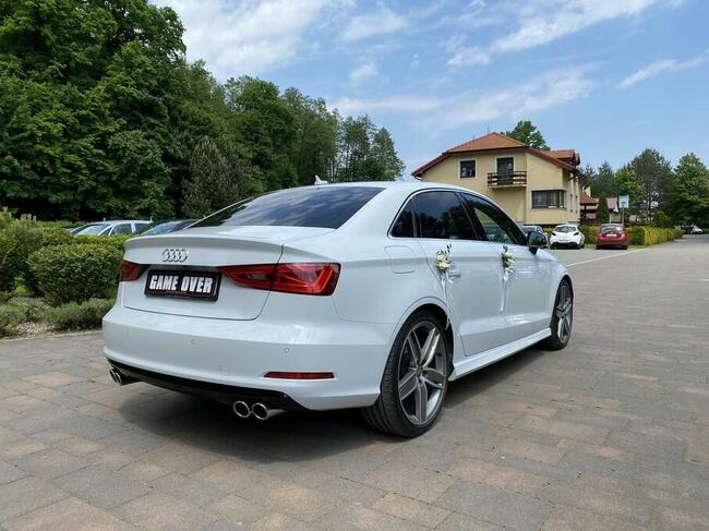 Samochód auto do ślubu / Udekorowane / Odwóz transport gości