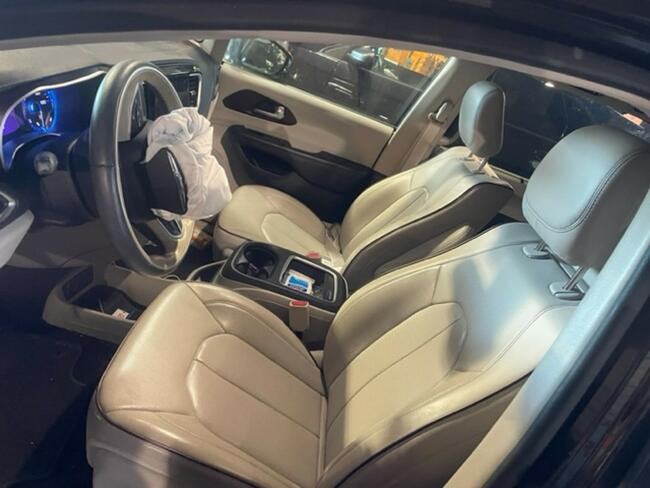 Chrysler Pacifica 2017, 3.6L, Limited, po opłatach