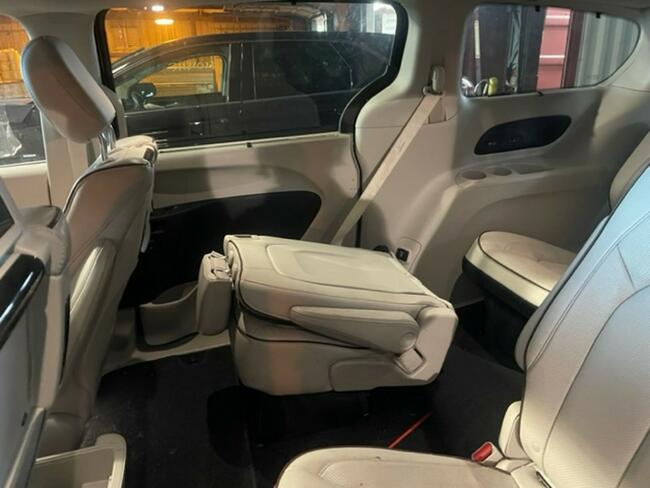 Chrysler Pacifica 2017, 3.6L, Limited, po opłatach