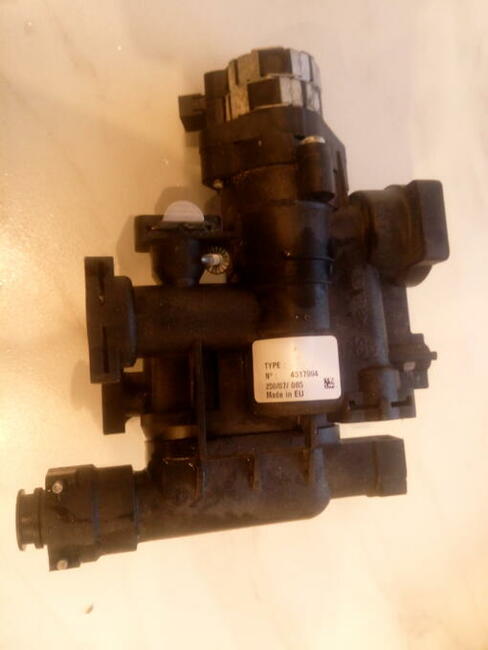 Silnik krokowy zawór trójdrożny Viessmann vitopend WH1B