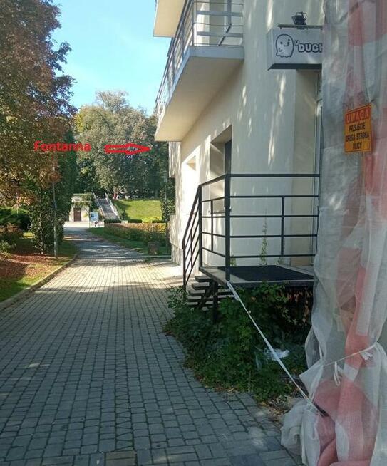 centrum miasta Rzeszów - koło fontanny multimedialnej