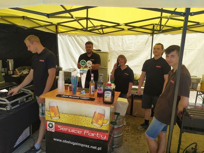 Catering Imprezy okolicznościowe pod namiotem Grill Piknik