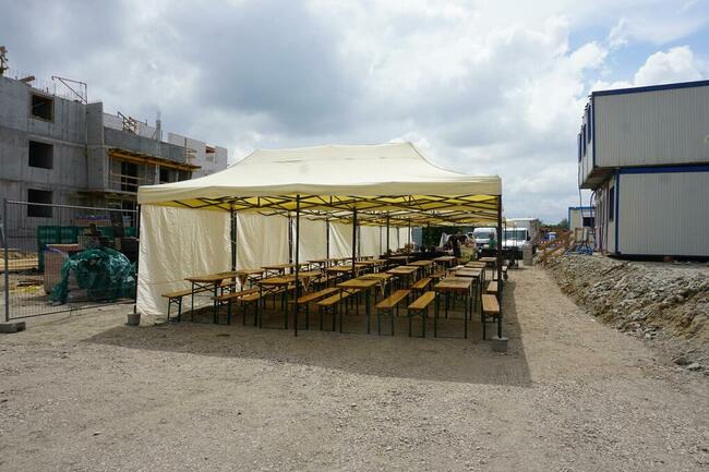 Catering Imprezy okolicznościowe pod namiotem Grill Piknik