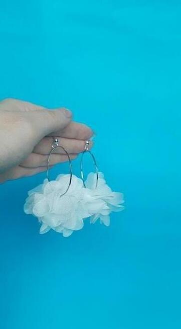 Kolczyki ślubne, białe kwiaty, kolczyki koła boho