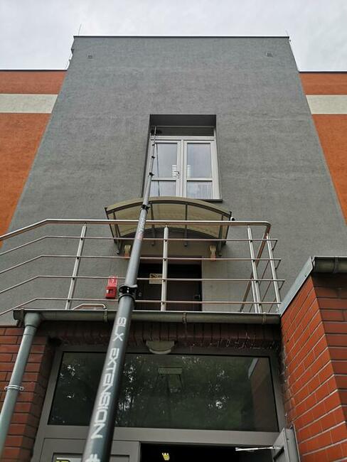 Wysokościowe mycie okien i fasad, mycie daszków, pranie