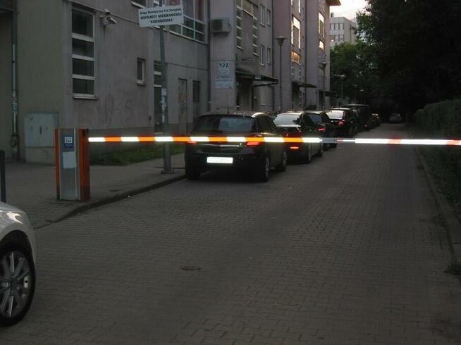 GARAZ, WROCLAW, Komandorska 53, DACHBUD