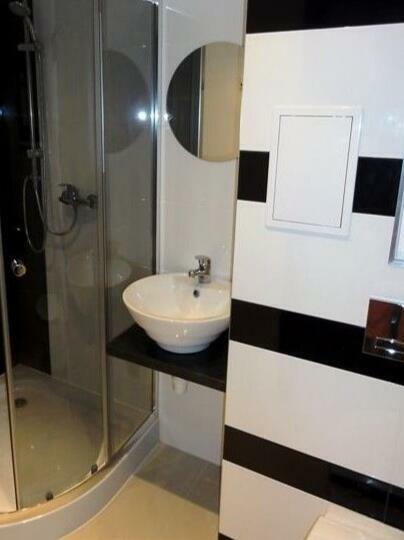 Glazurnik hydraulik remonty elektryk