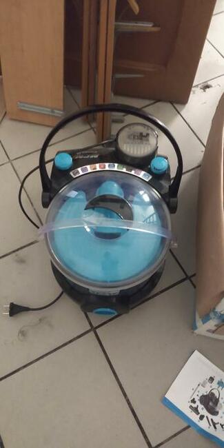 Odkurzacze przewodowe bezprzewodowe roboty sprzątające mopy