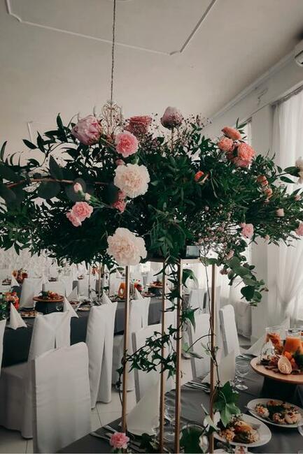 PROMOCJA 10+2 GRATIS Złote geometryczne stojaki na kwiaty