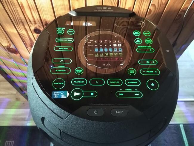 ZOSTAŃ DJ - oświetlenie nagłośnienie - wynajem SONY impreza