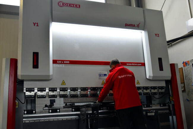 Usługi cięcia laserem, malowania proszkowego, śrutowania