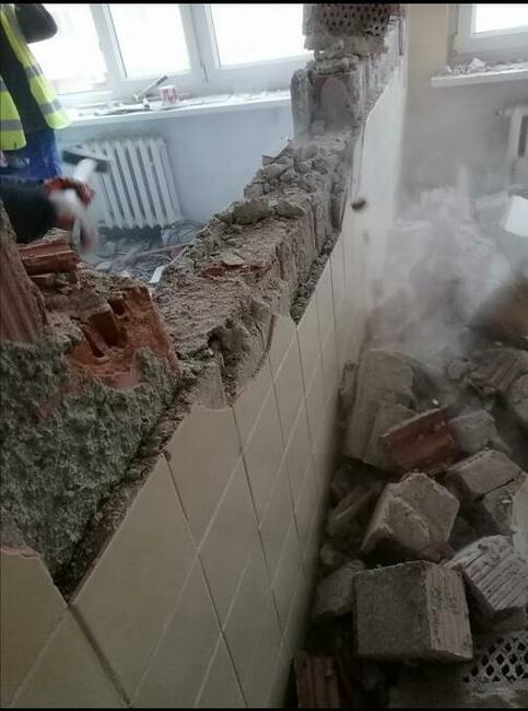 Rozbiórki wyburzenia burzenie ścian aneks kuchenny