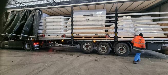 Relokacja maszyn przestawianie maszyn urządzeń przemysłowych