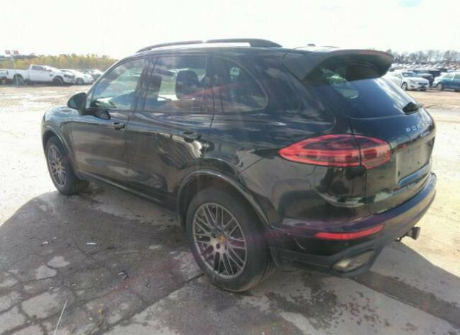 Porsche Cayenne 2017, 3.6L, 4x4, porysowany lakier