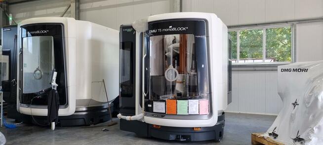 Relokacja maszyn przestawianie maszyn urządzeń przemysłowych