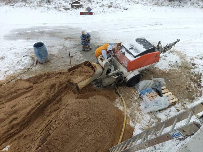 Posadzki betonowe przemysłowe oraz tradycyjne